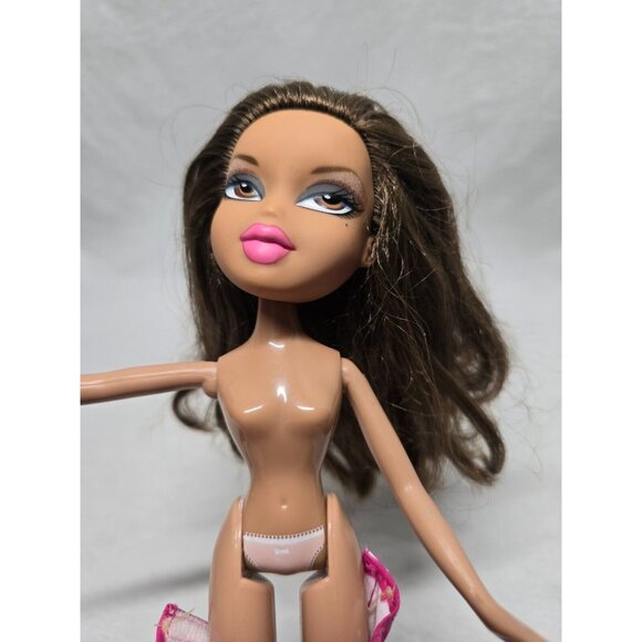 Bratz Neon Pop Divaz Yasmin Doll 2008 Original Dress Hazel Eyes Pink Lip - Picture 11 of 13
